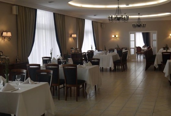 obiekt konferencyjny - Centrum Konferencyjno-Apartamentowe Mrówka - Usługi - zdjęcie 3