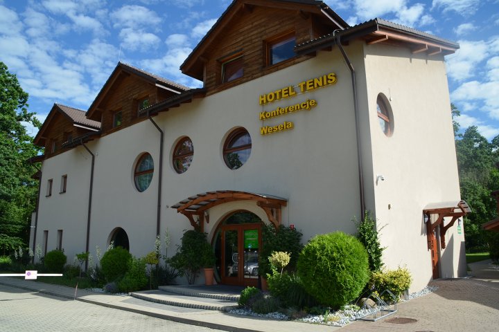 Hotel TENIS