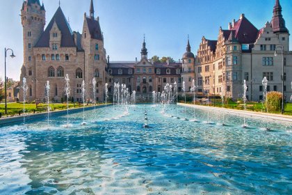 zamek - Moszna Zamek - zdjęcie 1
