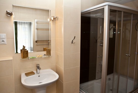 Hotel Piast Nysa lazienka