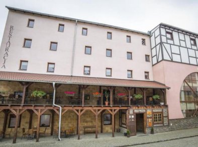 Zamkowy Młyn - budynek hotelu - SaleBiznesowe