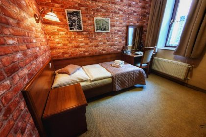 hotel *** - Zamkowy Młyn - zdjęcie 13