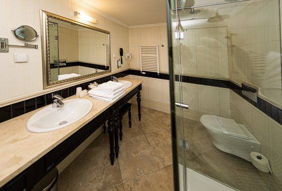 hotel **** - Hotel St. Bruno - Pokoje - zdjęcie 4