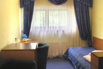 hotel *** - Zajazd Piastowski - zdjęcie 3