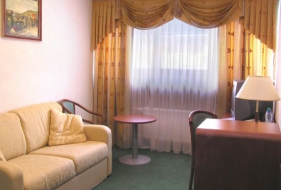 hotel *** - Zajazd Piastowski - Pokoje - zdjęcie 3