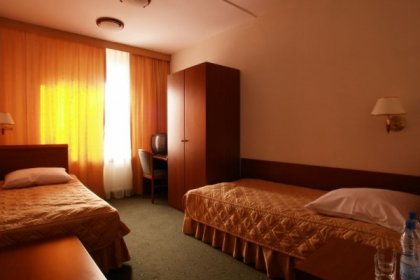 hotel *** - Zajazd Piastowski - zdjęcie 5