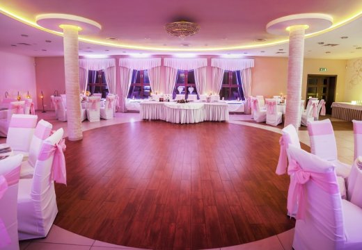 Biała Akacja Resort & Business