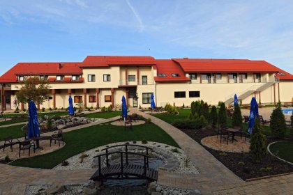 obiekt konferencyjny - Ośrodek Wypoczynkowy "Orle Gniazdo Hucisko" - zdjęcie 7