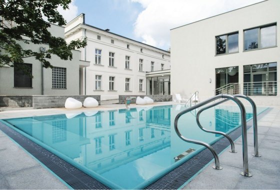 hotel **** - Hotel**** Pałac Romantyczny w Turznie - Usługi - zdjęcie 1