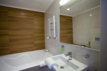 hotel *** - Hotel Kristoff - zdjęcie 2
