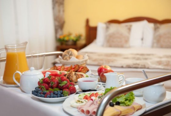 Hotel Europejski - śniadanie do pokoju - SaleBiznesowe