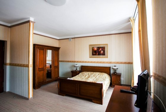 hotel *** - Zespół Zamkowo – Parkowy w Krasiczynie - Pokoje - zdjęcie 7
