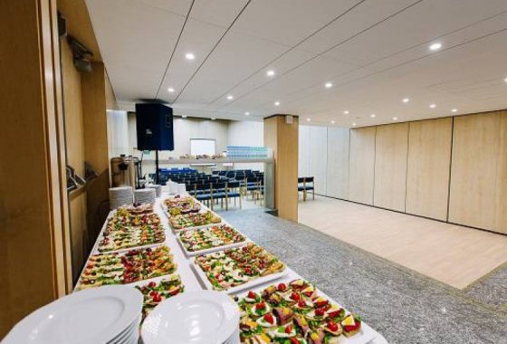obiekt konferencyjny - Tower Service - Usługi - zdjęcie 1