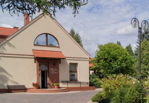 Centrum konferencyjno-wypoczynkowe "Dzikie wino"