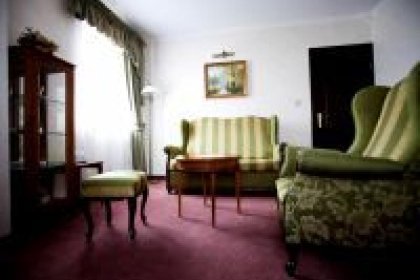hotel *** - Hotel restauracja Dąbrówka - zdjęcie 6