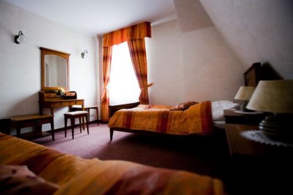 hotel *** - Hotel restauracja Dąbrówka - zdjęcie 5