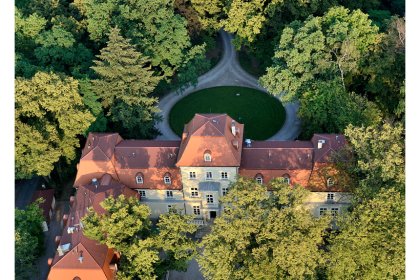 hotel **** - Dwór Sieraków - zdjęcie 1