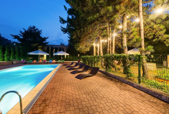 hotel **** - Novotel Warszawa Airport - Usługi - zdjęcie 2