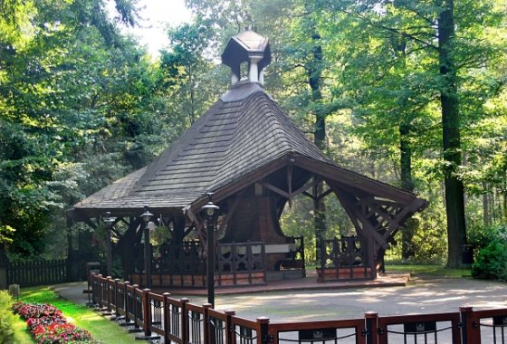 hotel **** - Hotel Noma Residence Zameczek Myśliwski Promnice - Usługi - zdjęcie 1