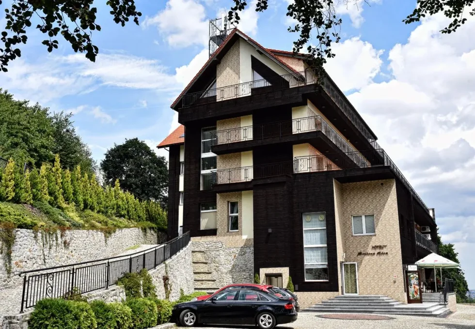 hotel *** - Hotel Srebrna Góra