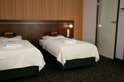 hotel *** - Hotel Azyl - zdjęcie 7