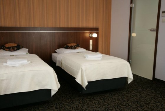 hotel *** - Hotel Azyl - Pokoje - zdjęcie 2