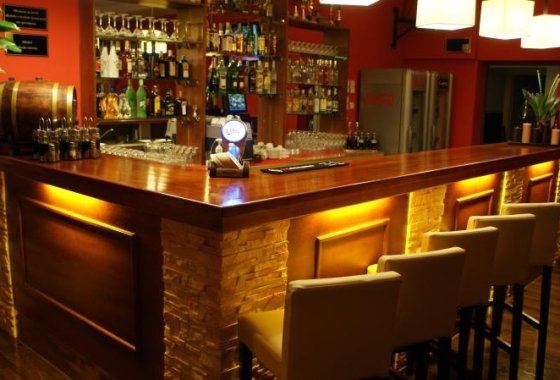 hotel *** - Hotel Złote Dęby - Usługi - zdjęcie 1