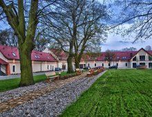 Dwór Kolesin - centrum konferencyjno rekreacyjne