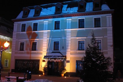 hotel *** - Hotel Pod Różami - zdjęcie 1