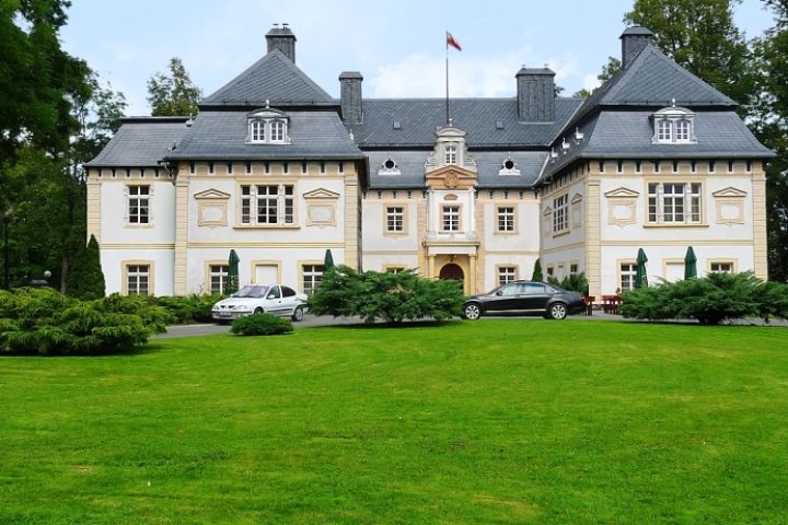 Pałac Miłków