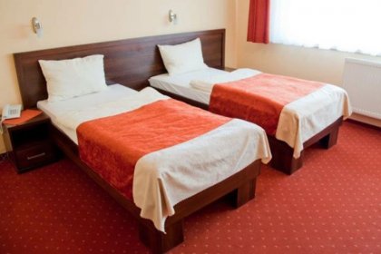 hotel *** - Centrum Konferencyjno - Wypoczynkowe Dębina - zdjęcie 7