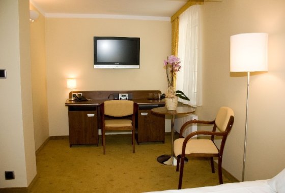 hotel *** - Hotel Elida - Pokoje - zdjęcie 4
