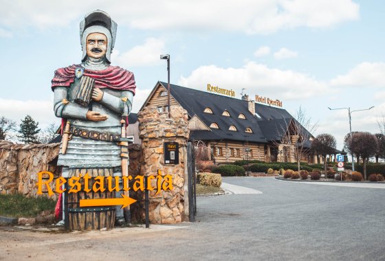 hotel *** - Restauracja i Hotel*** Rycerski - Usługi - zdjęcie 1