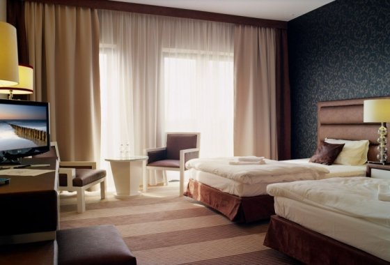 hotel *** - Hotel Alhar - Pokoje - zdjęcie 3