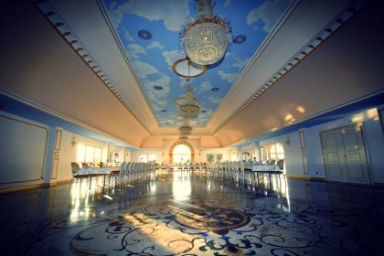 hotel **** - Hotel Kiston - zdjęcie 1