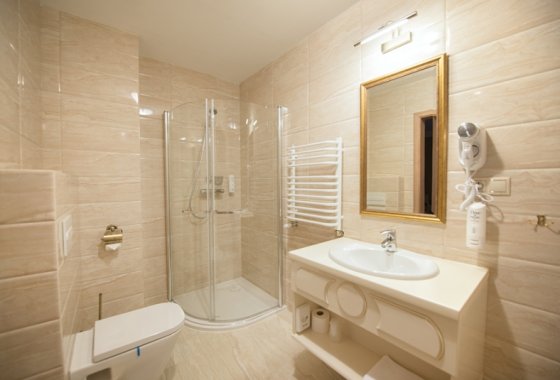hotel **** - Hotel Kiston - Pokoje - zdjęcie 3