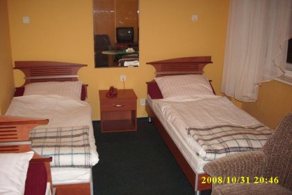 hotel *** - Hotel Basztowy - zdjęcie 1