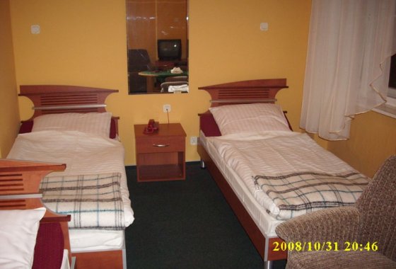 hotel *** - Hotel Basztowy - Pokoje - zdjęcie 1