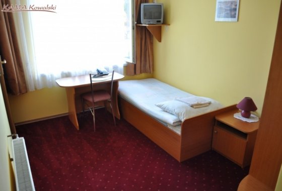 hotel - Zajazd Kama Kowalski - Pokoje - zdjęcie 2