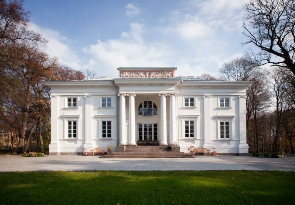 pałac - Pałac Cieleśnica