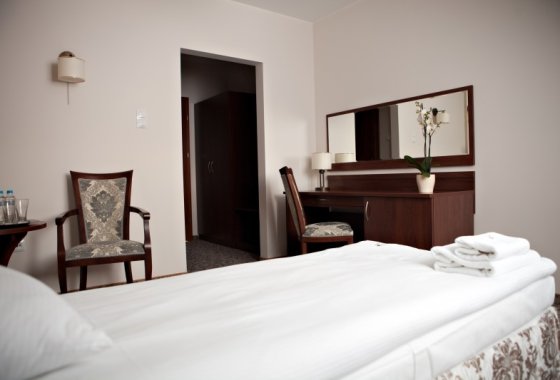 hotel *** - Hotel Trzy Róże - Pokoje - zdjęcie 5