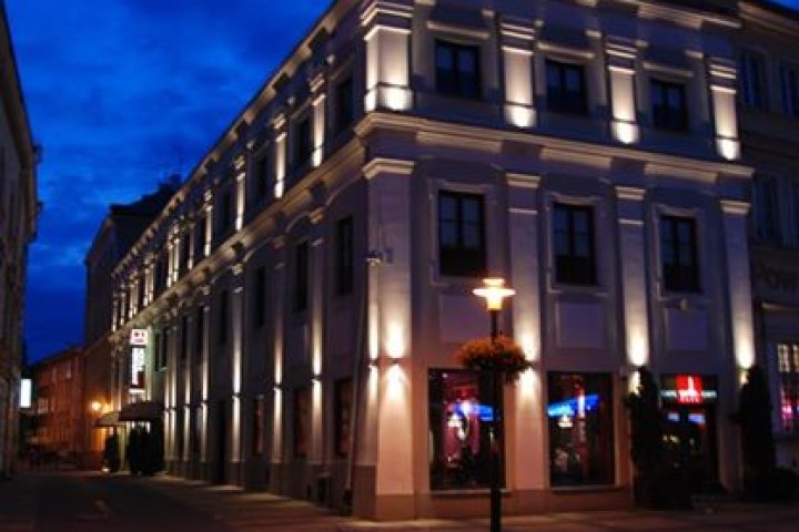 Vanilla Hotel