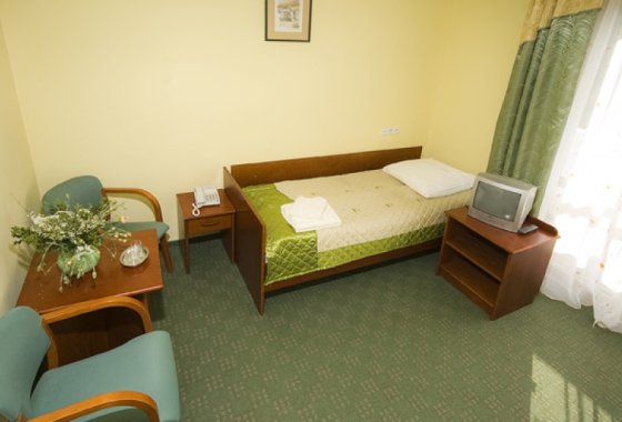 hotel - Dom Pracy Twórczej w Kazimierzu Dolnym nad Wisłą - Pokoje - zdjęcie 2