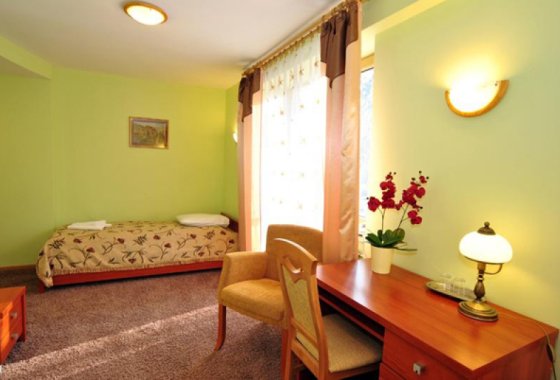 hotel - Dom Pracy Twórczej w Kazimierzu Dolnym nad Wisłą - Pokoje - zdjęcie 4