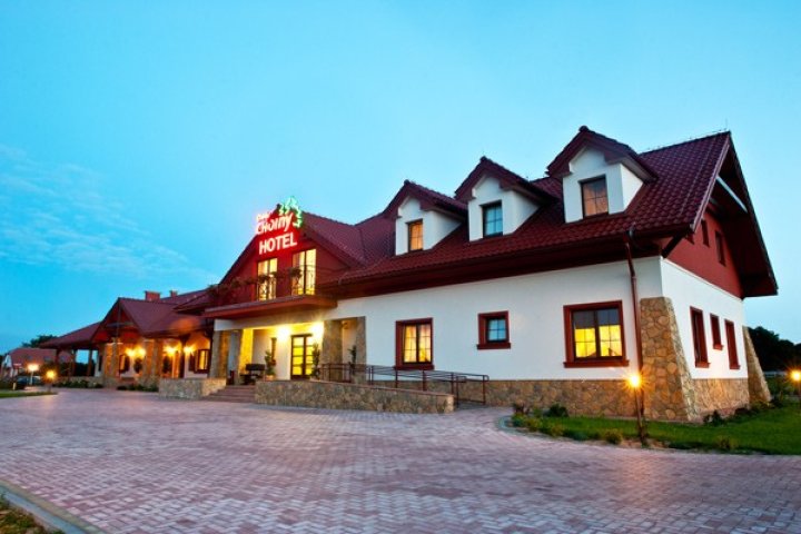Dwór Choiny***