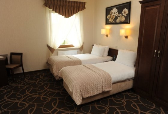 hotel *** - Dwór Choiny*** - Pokoje - zdjęcie 4