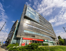 Business Centre Forum 76