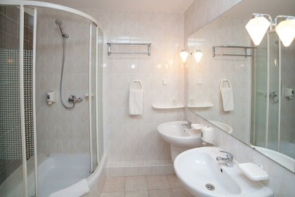 Hotel Ikar - łazienka - SaleBiznesowe
