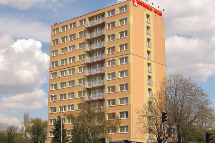 Centrum Szkoleniowo-Konferencyjne Uniwersytetu Łódzkiego przy ul. Kopcińskiego 16/18