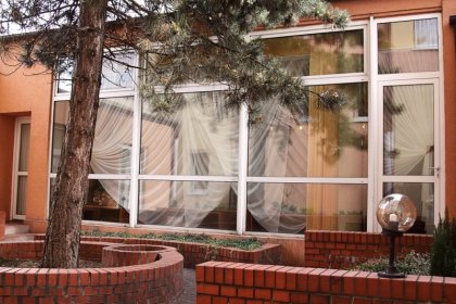 obiekt konferencyjny - Centrum Szkoleniowo-Konferencyjne Uniwersytetu Łódzkiego przy ul. Kopcińskiego 16/18 - zdjęcie 2